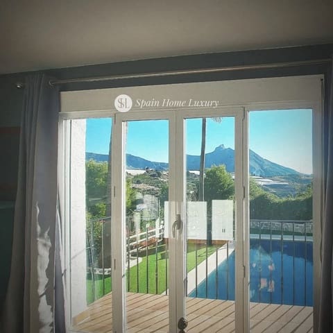 6 soveværelse Villa til salg i Callosa d'En Sarrià med swimmingpool garage - € 820.000 (Ref: 9164353)