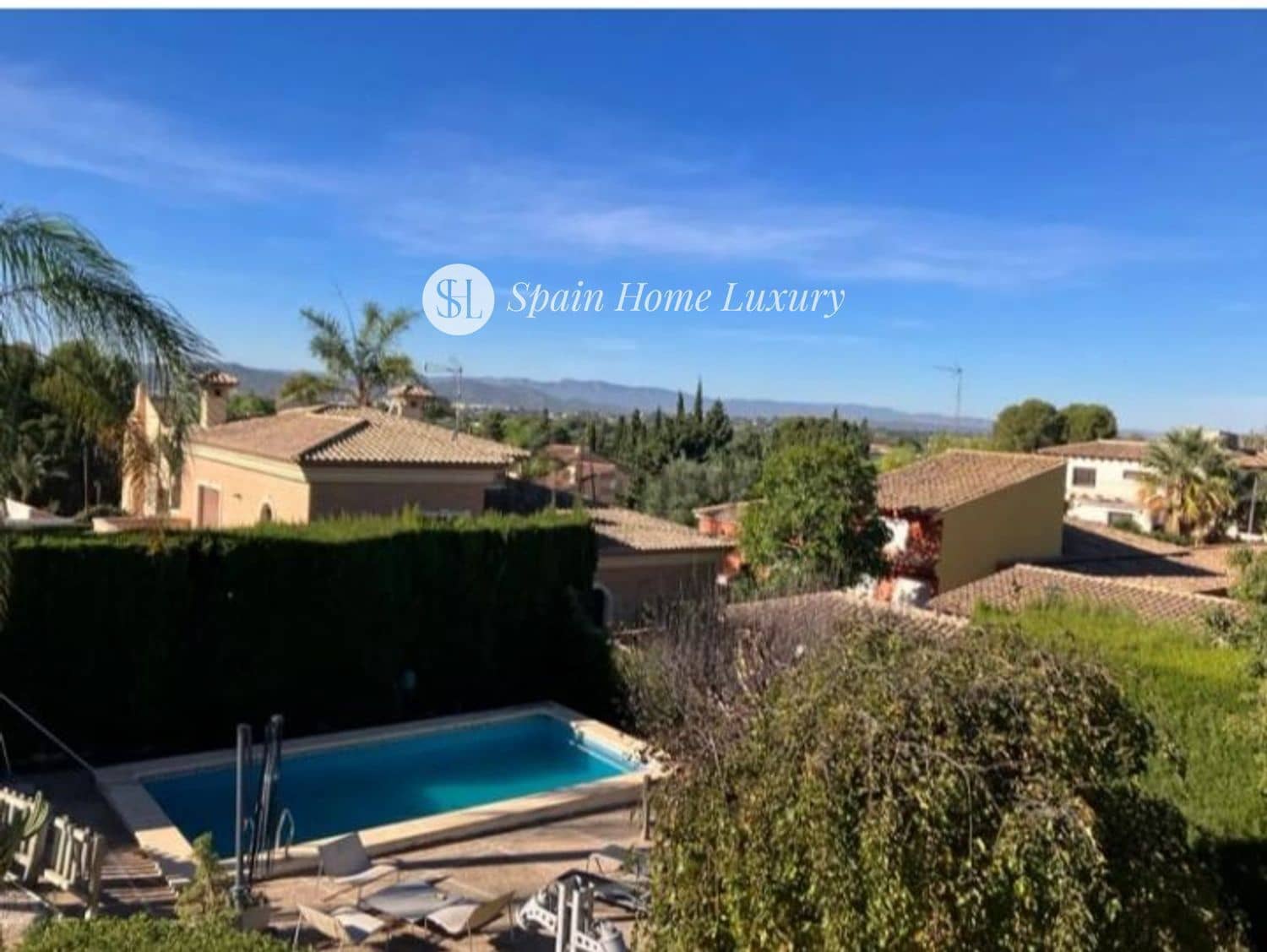 6 soveværelse Villa til salg i L'Eliana med swimmingpool garage - € 530.000 (Ref: 9189016)