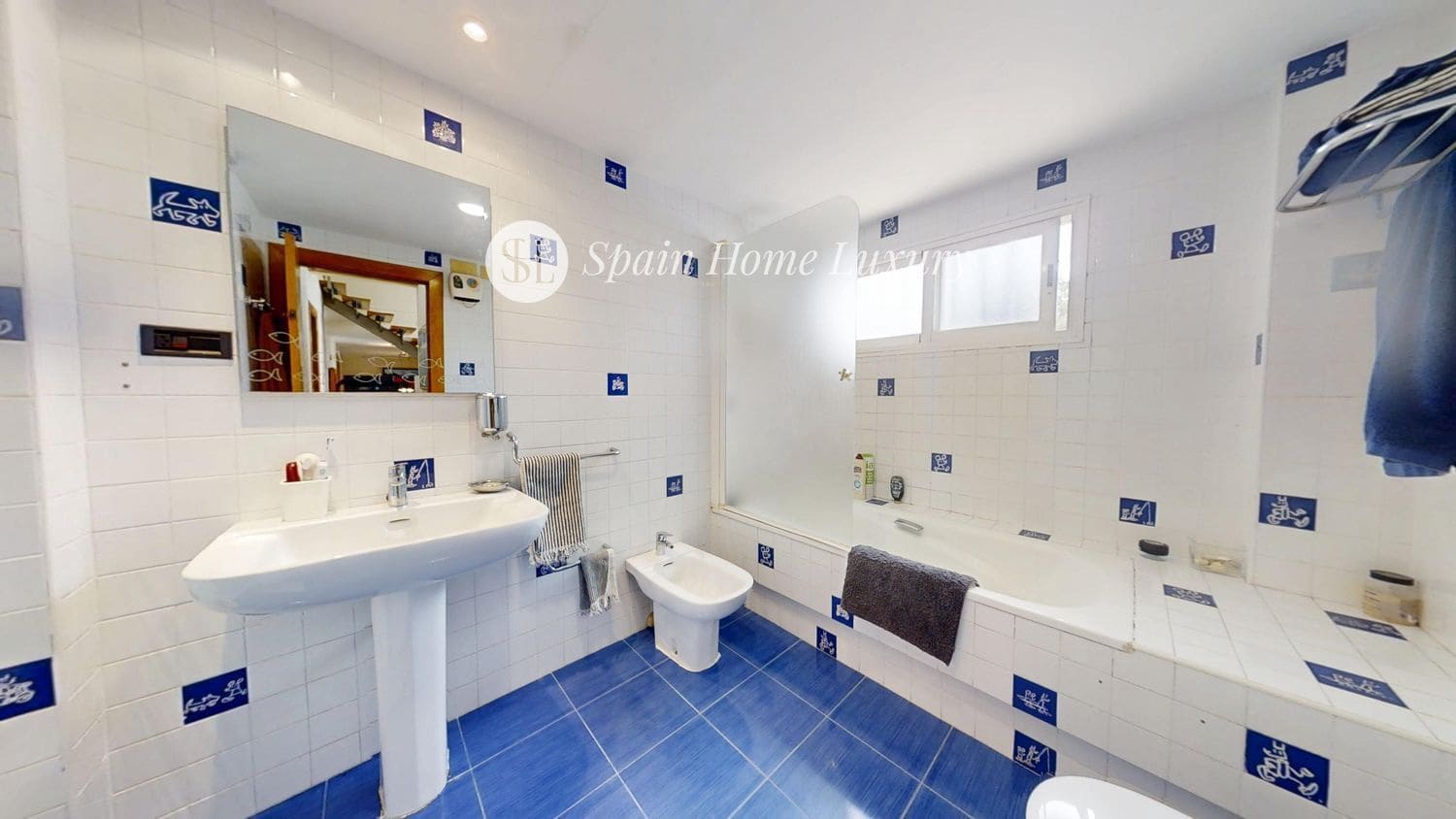 6 soveværelse Villa til salg i L'Eliana med swimmingpool garage - € 530.000 (Ref: 9189016)