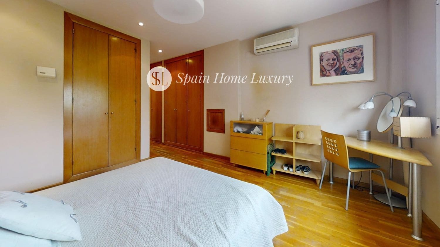 6 soveværelse Villa til salg i L'Eliana med swimmingpool garage - € 530.000 (Ref: 9189016)