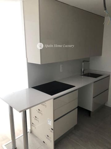 1 bedroom Flat for sale in Valencia city with pool garage - € 350,000 (Ref: 9189753)