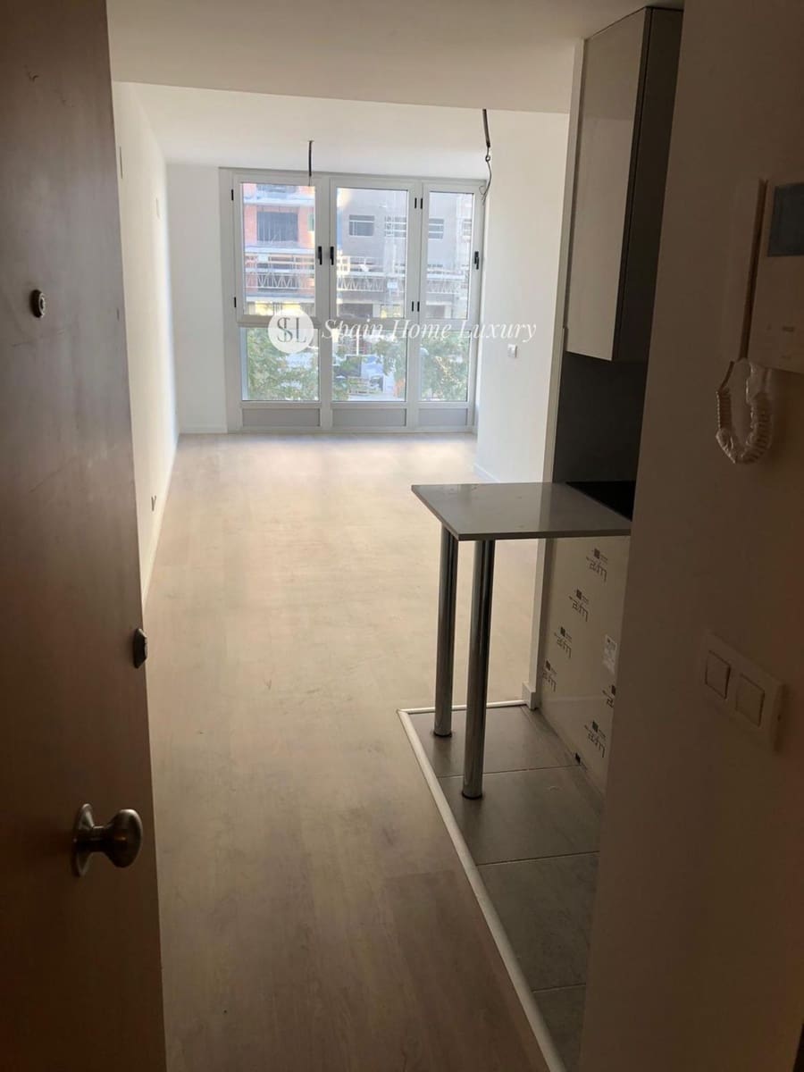 1 bedroom Flat for sale in Valencia city with pool garage - € 350,000 (Ref: 9189753)