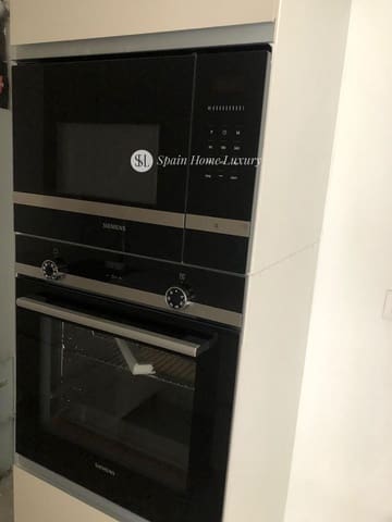 1 bedroom Flat for sale in Valencia city with pool garage - € 350,000 (Ref: 9189753)