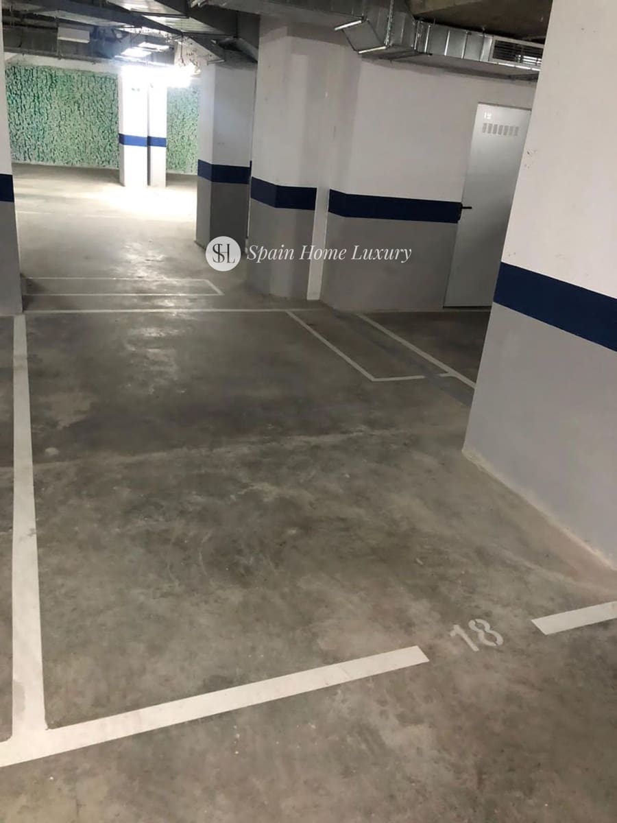 1 bedroom Flat for sale in Valencia city with pool garage - € 350,000 (Ref: 9189753)