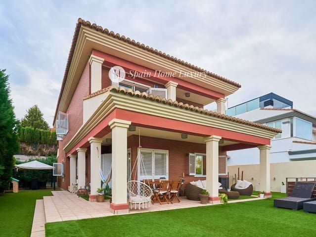 5 bedroom Villa for sale in San Antonio de Benagéber with pool garage - € 700,000 (Ref: 9189879)