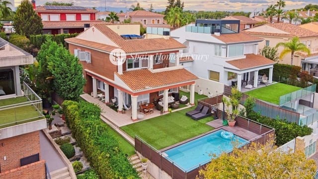 5 bedroom Villa for sale in San Antonio de Benagéber with pool garage - € 700,000 (Ref: 9189879)