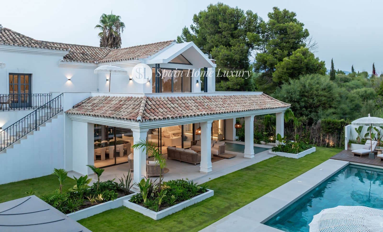 6 soverom Villa til salgs i Marbella med svømmebasseng garasje - € 3 800 000 (Ref: 9216504)