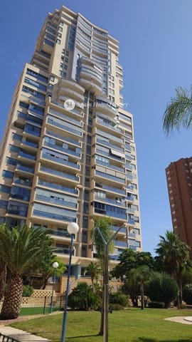 3 slaapkamer Flat te koop in Juzgados - Plaza de Toros, Benidorm met zwembad garage - € 340.000 (Ref: 9219175)