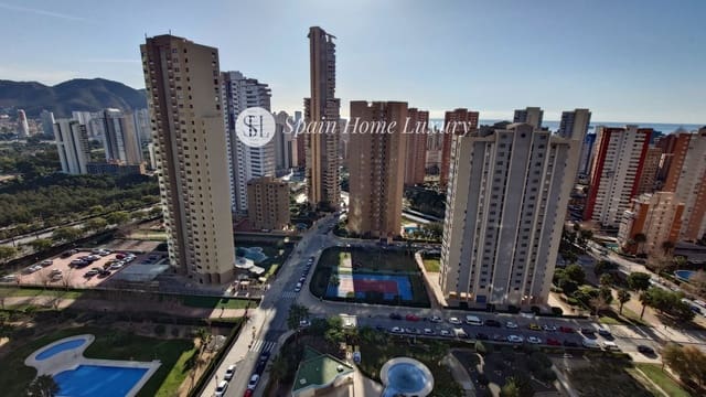 3 slaapkamer Flat te koop in Juzgados - Plaza de Toros, Benidorm met zwembad garage - € 340.000 (Ref: 9219175)