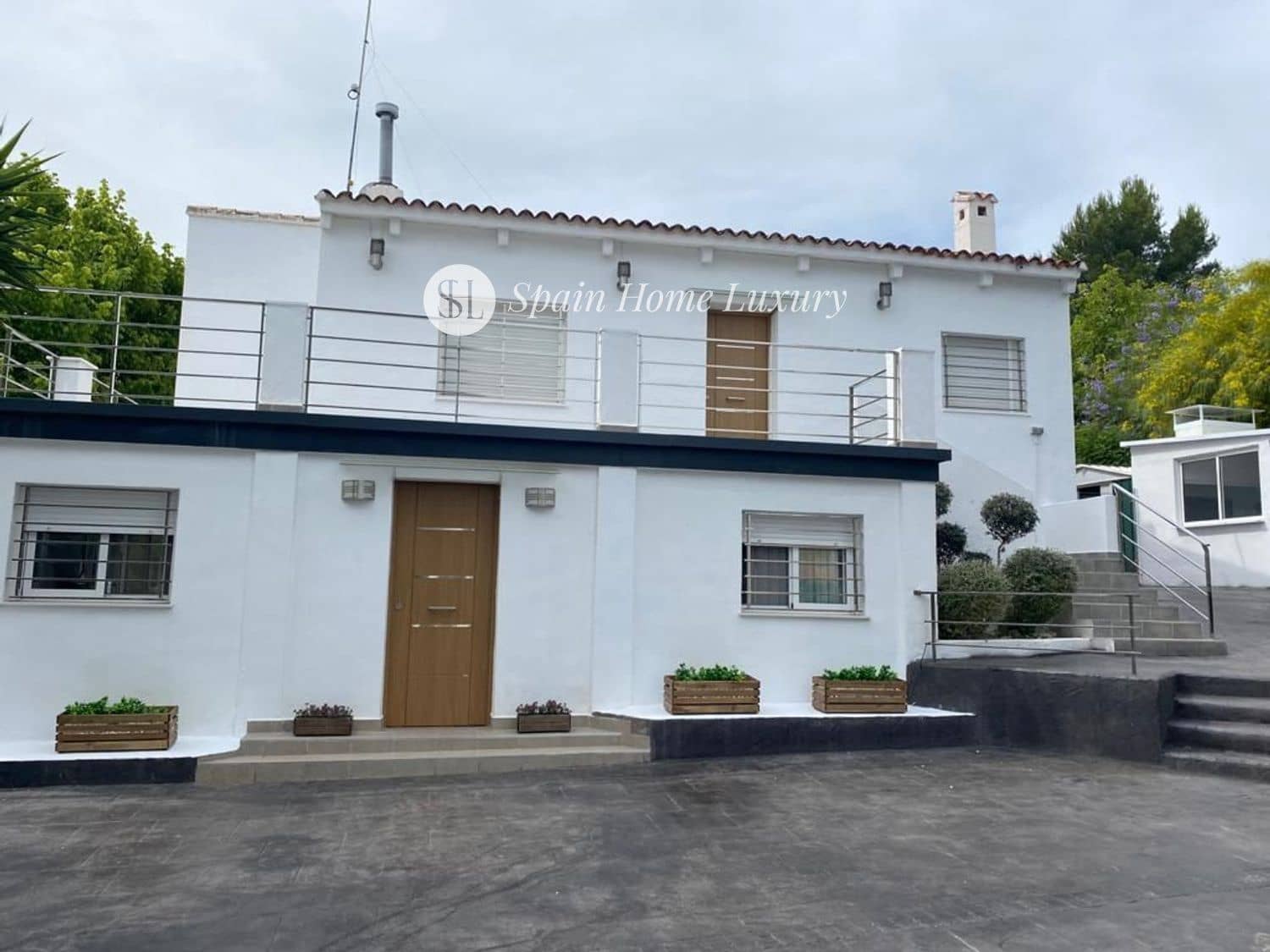 5 chambre Villa/Maison à vendre à Alberic avec piscine garage - 320 000 € (Ref: 9219383)