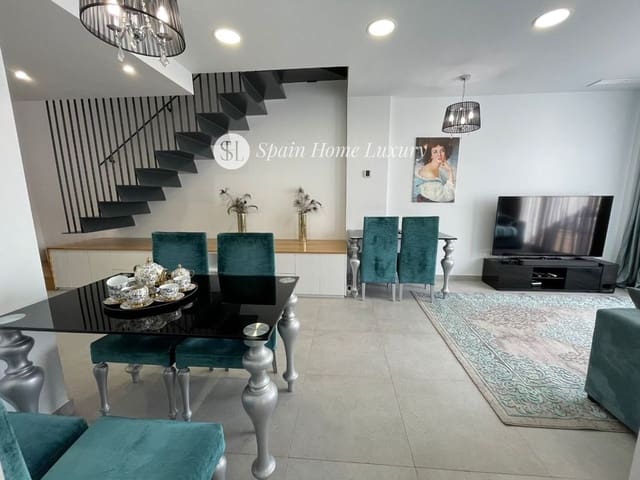 4 bedroom Townhouse for sale in Centro Urbano, La Villajoyosa / Vila Joiosa with pool garage - € 580,000 (Ref: 9221629)