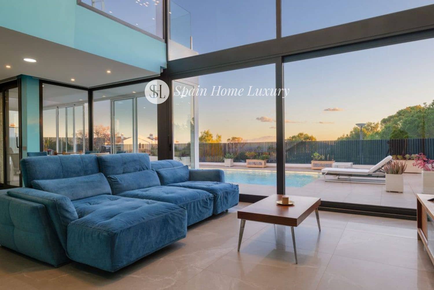 4 bedroom Villa for sale in Finestrat with pool garage - € 1,900,000 (Ref: 9230700)