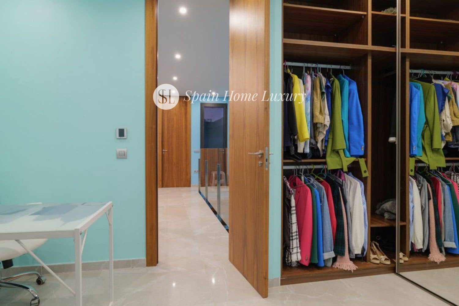 4 bedroom Villa for sale in Finestrat with pool garage - € 1,900,000 (Ref: 9230700)