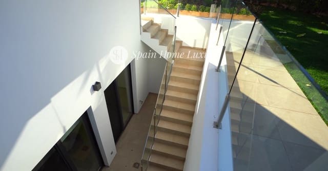 4 bedroom Villa for sale in Finestrat with pool garage - € 1,900,000 (Ref: 9230700)