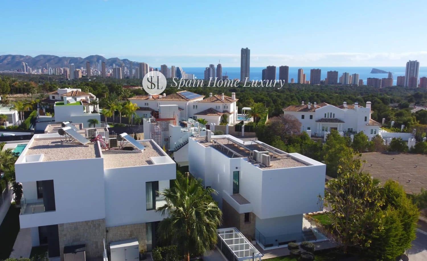 4 bedroom Villa for sale in Finestrat with pool garage - € 1,900,000 (Ref: 9230700)