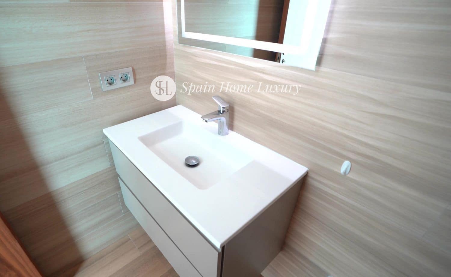 4 bedroom Villa for sale in Finestrat with pool garage - € 1,900,000 (Ref: 9230700)