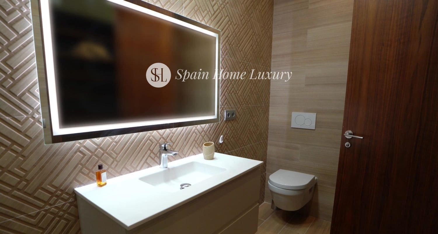 4 bedroom Villa for sale in Finestrat with pool garage - € 1,900,000 (Ref: 9230700)