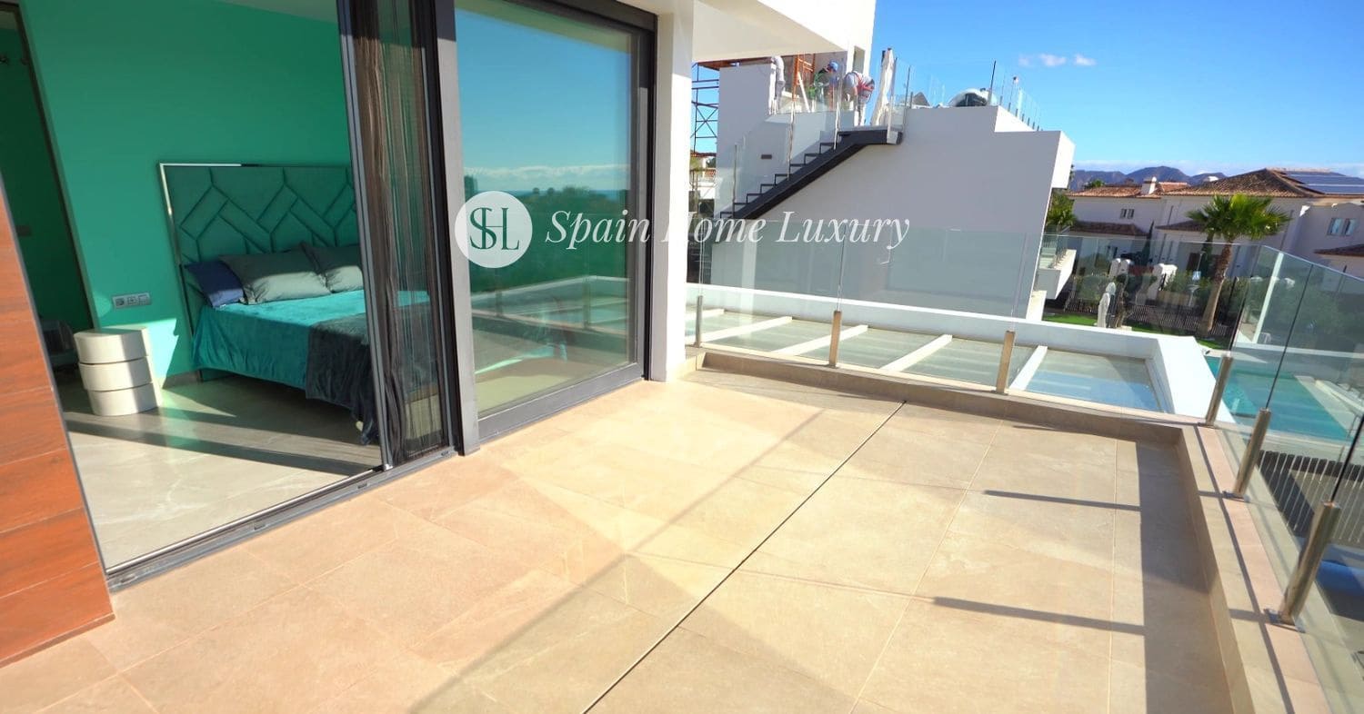 4 bedroom Villa for sale in Finestrat with pool garage - € 1,900,000 (Ref: 9230700)