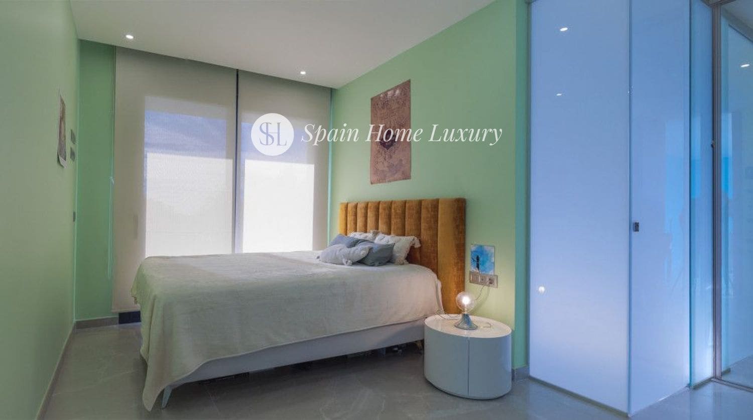 4 bedroom Villa for sale in Finestrat with pool garage - € 1,900,000 (Ref: 9230700)