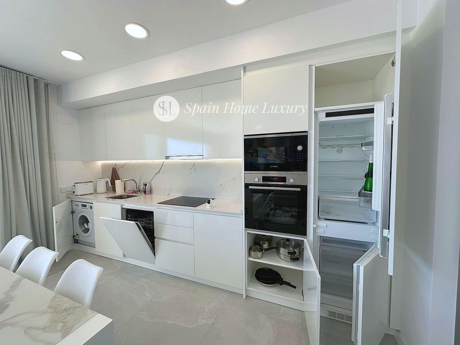 2 soverom Leilighet til leie i Finestrat med svømmebasseng garasje - € 1 850 (Ref: 9231830)