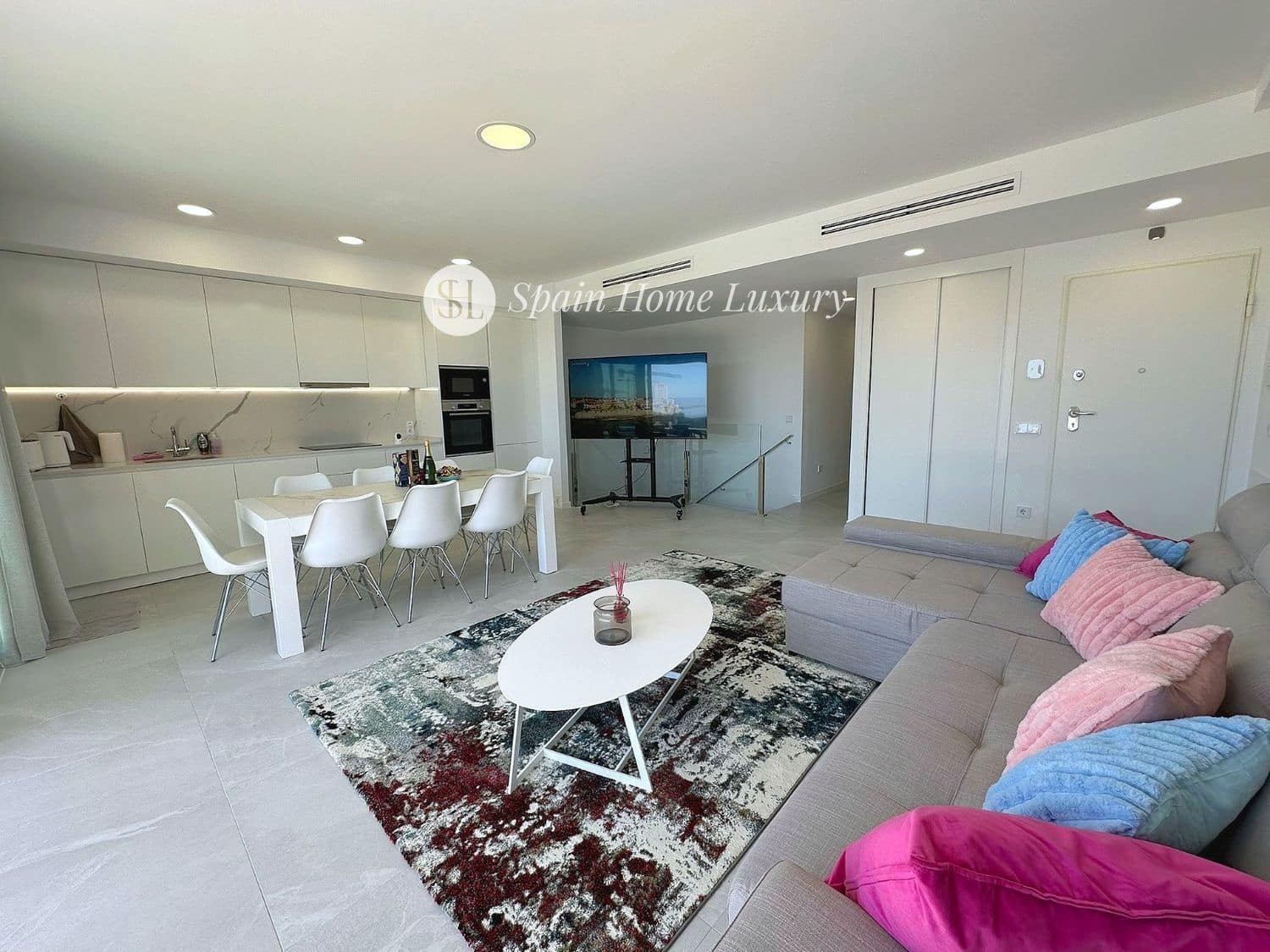 2 soverom Leilighet til leie i Finestrat med svømmebasseng garasje - € 1 850 (Ref: 9231830)