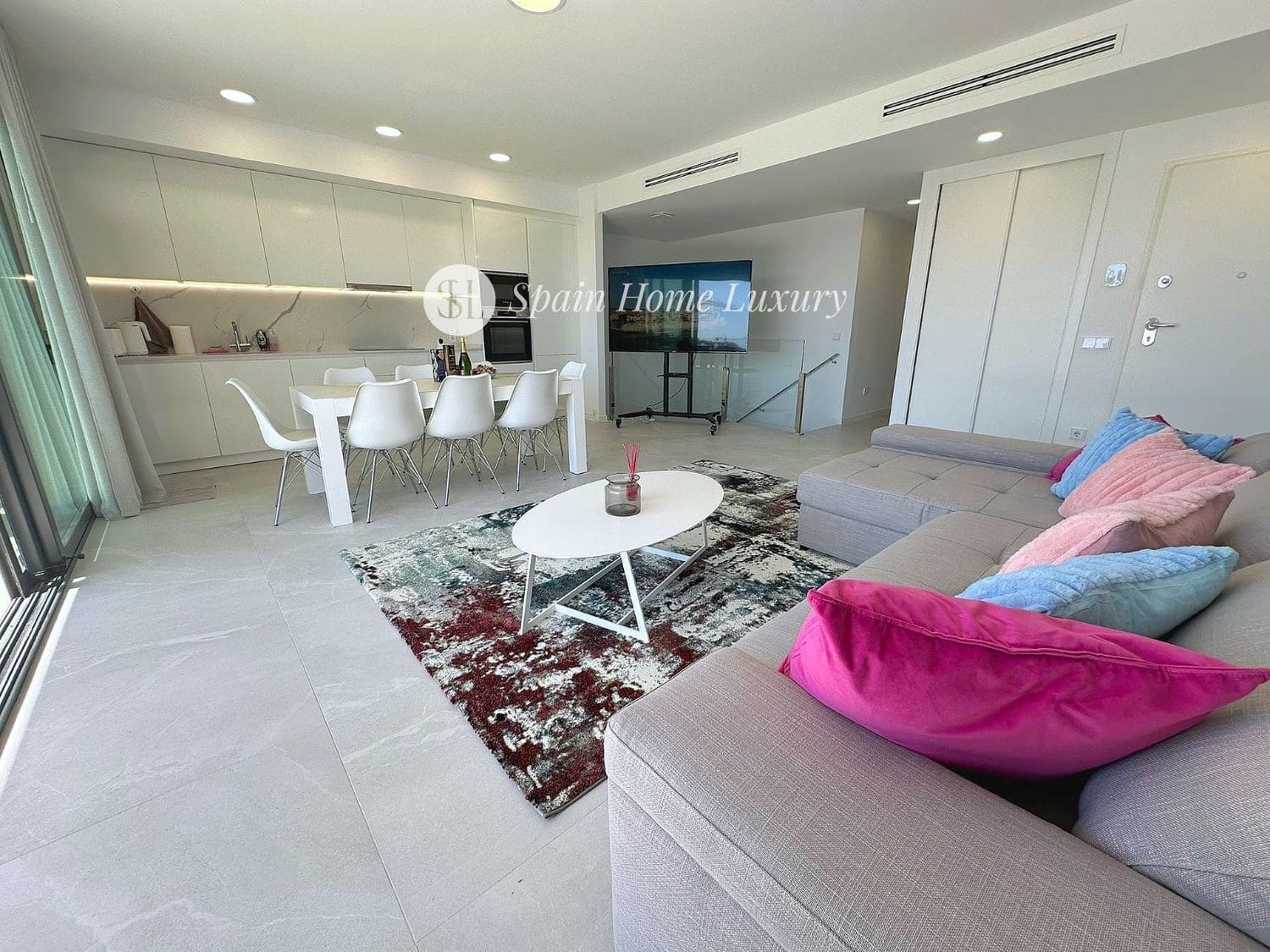 2 soverom Leilighet til leie i Finestrat med svømmebasseng garasje - € 1 850 (Ref: 9231830)