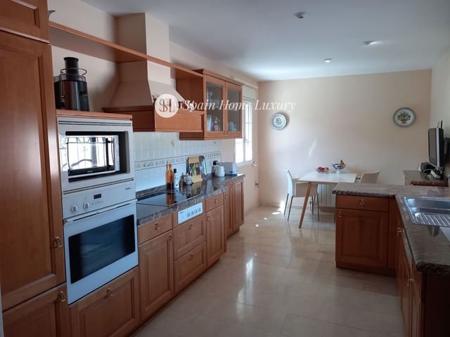 4 chambre Villa/Maison à vendre à Albir, Alfaz del Pi / L'Alfàs del Pi avec piscine garage - 665 000 € (Ref: 9240479)