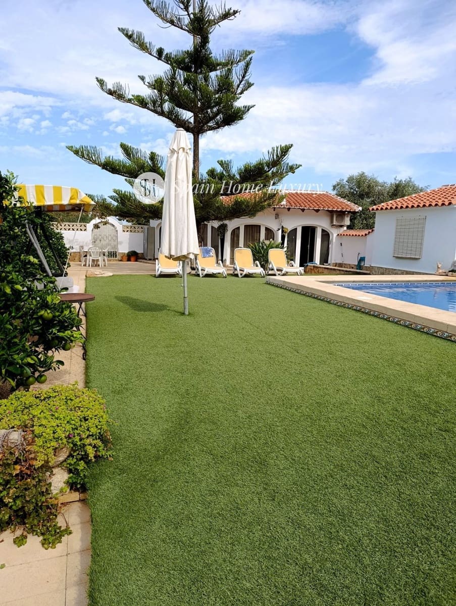 4 sypialnia Willa na sprzedaż w Denia z basenem garażem - 580 000 € (Ref: 9296343)