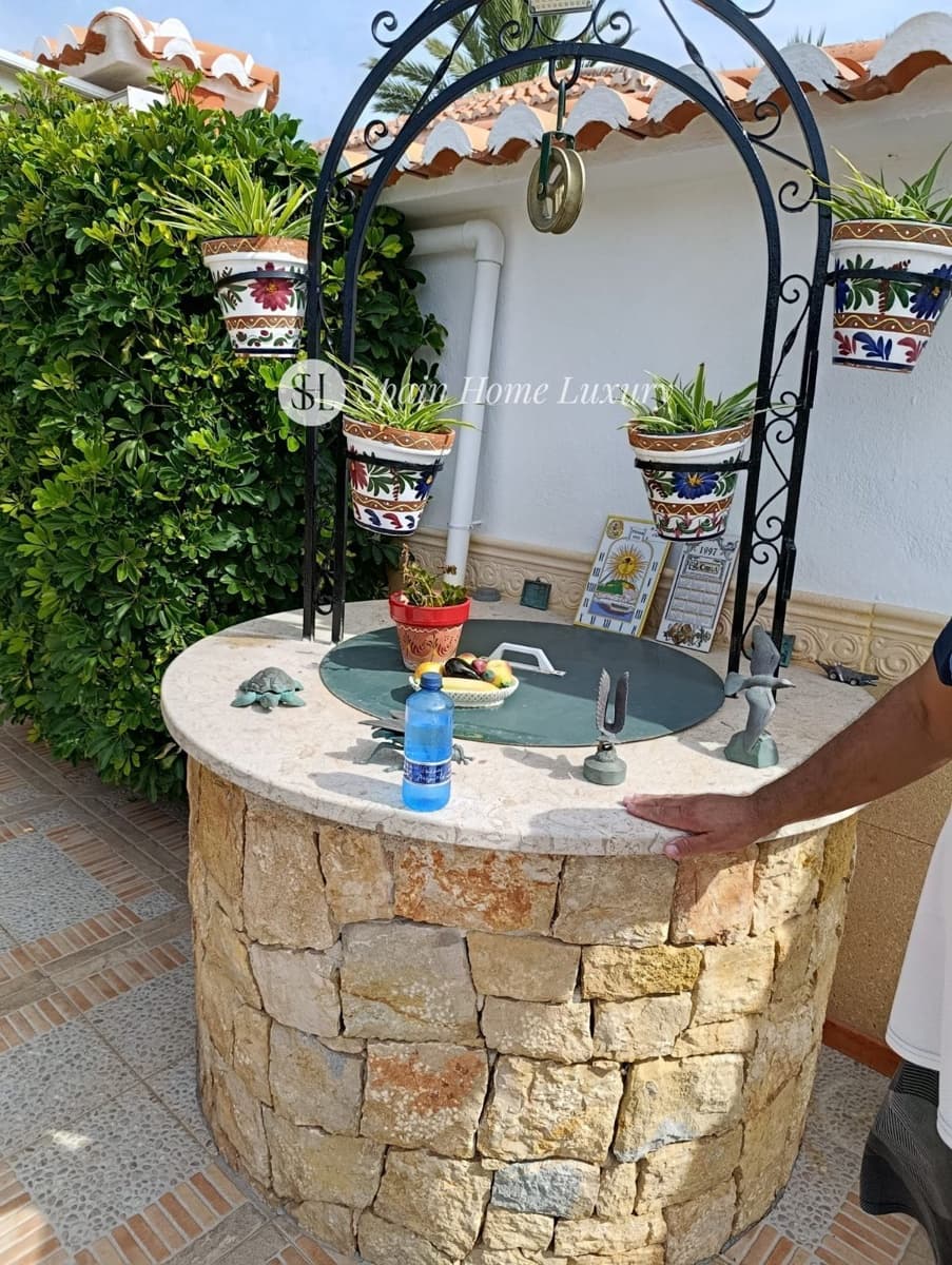 4 sypialnia Willa na sprzedaż w Denia z basenem garażem - 580 000 € (Ref: 9296343)