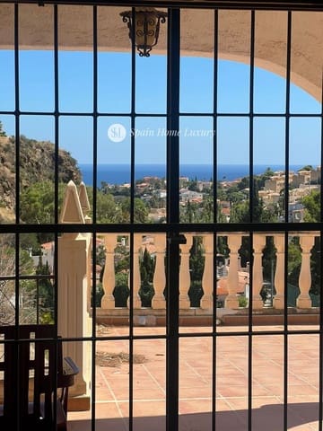 4 makuuhuone Huvila myytävänä paikassa Canuta, Calpe / Calp mukana 
autotalli - 380 000 € (Ref: 9296405)