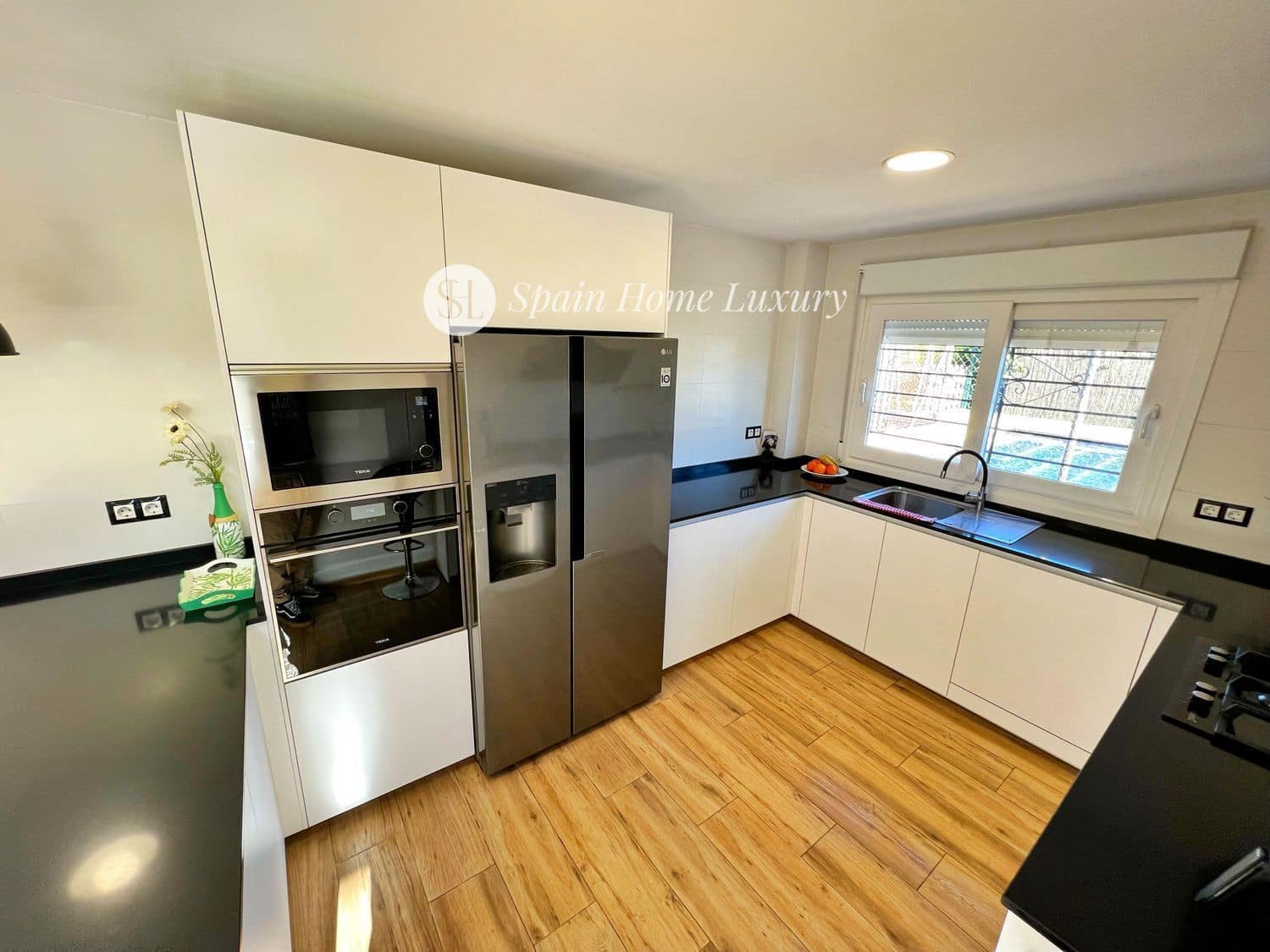 3 soveværelse Villa til salg i Real de Gandia med swimmingpool garage - € 280.000 (Ref: 9306834)