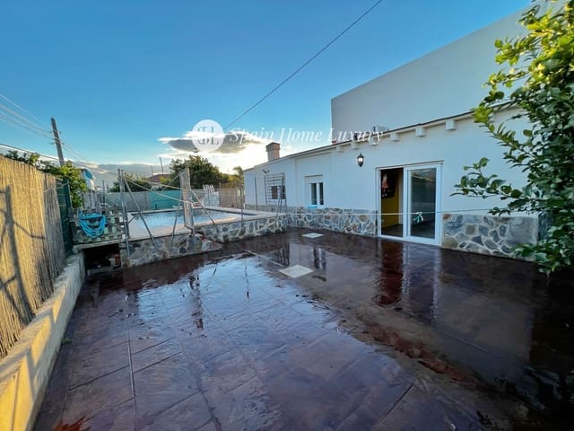 3 bedroom Villa for sale in Real de Gandía with pool garage - € 280,000 (Ref: 9306834)