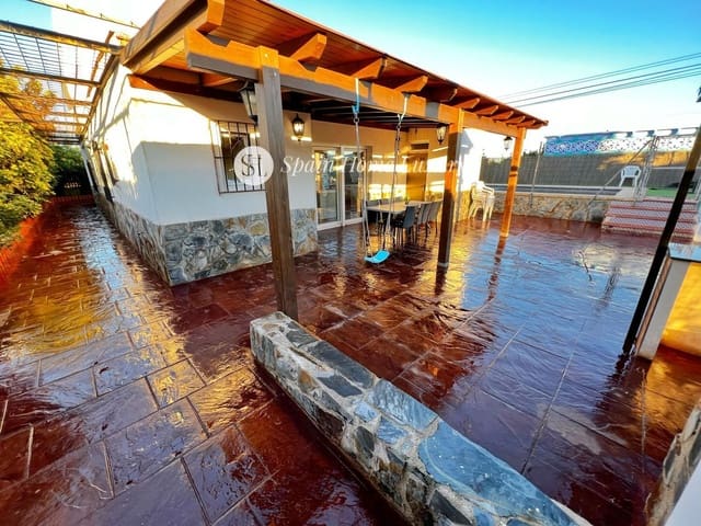 3 bedroom Villa for sale in Real de Gandía with pool garage - € 280,000 (Ref: 9306834)