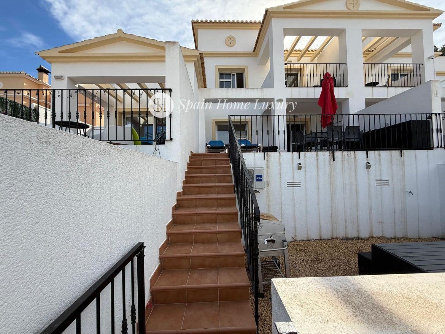 2 quarto Moradia para venda em Calpe / Calp com piscina garagem - 350 000 € (Ref: 9306835)