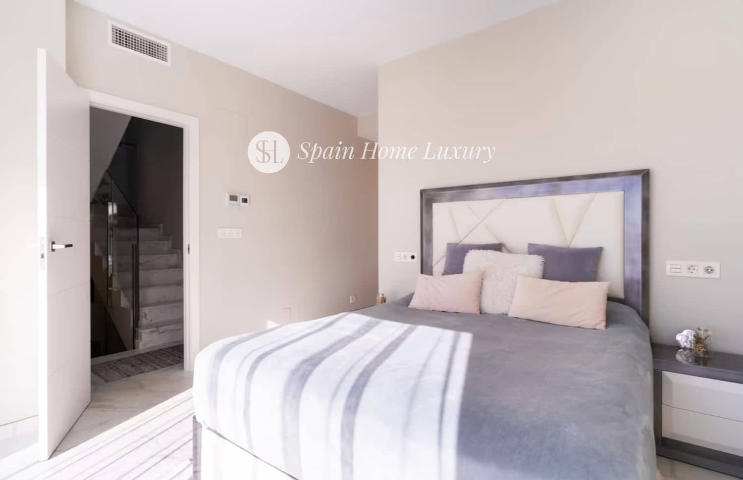 3 bedroom Villa for sale in Finestrat with pool garage - € 685,000 (Ref: 9317850)