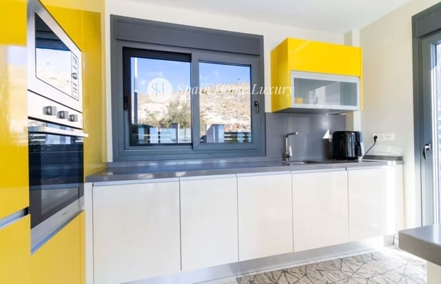 3 bedroom Villa for sale in Finestrat with pool garage - € 685,000 (Ref: 9317850)