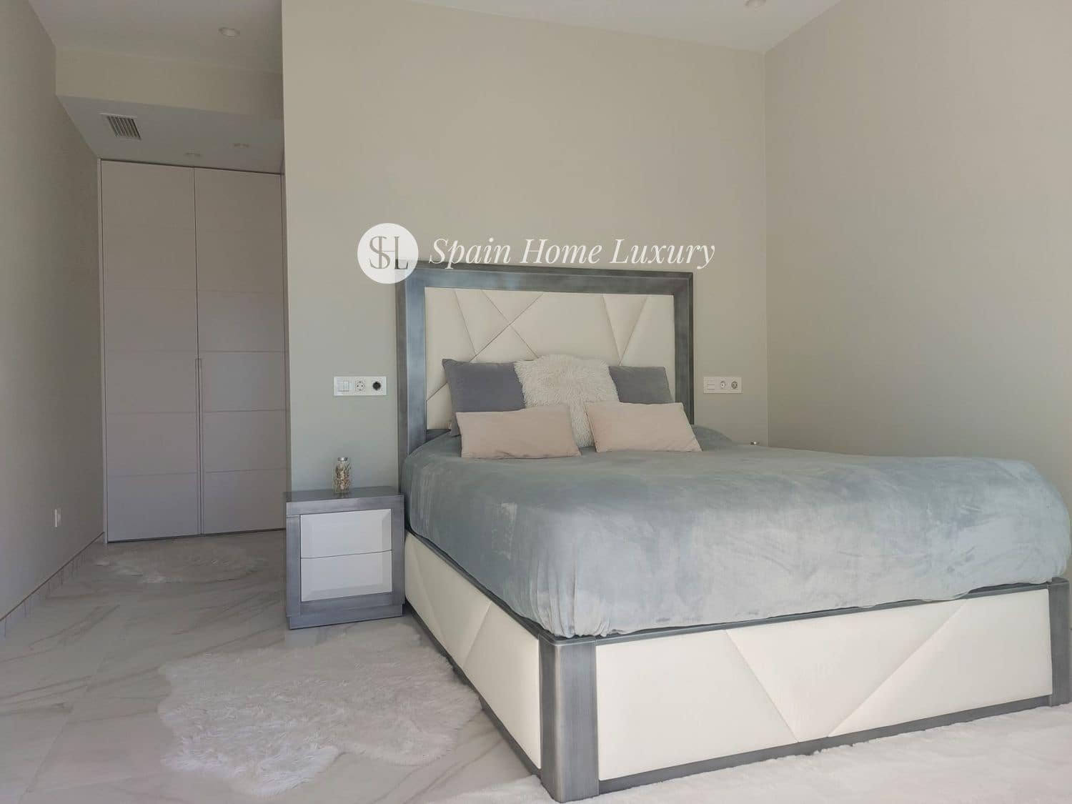 3 bedroom Villa for sale in Finestrat with pool garage - € 685,000 (Ref: 9317850)