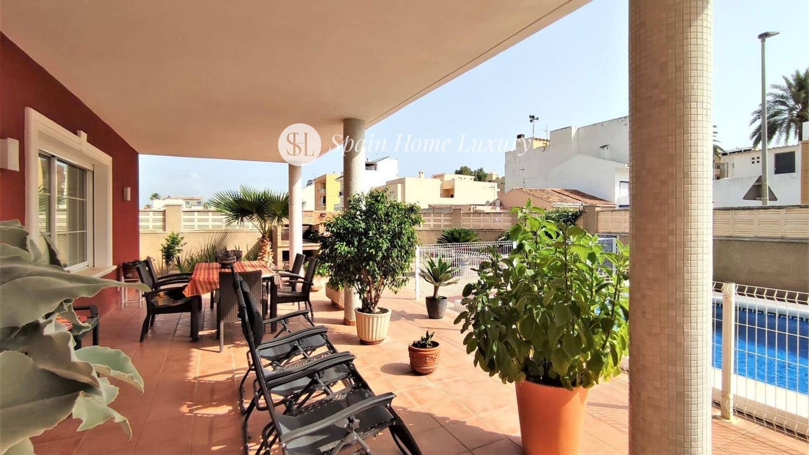 Chalet de 5 habitaciones en Daimús en venta con piscina - 564.900 € (Ref: 9325168)