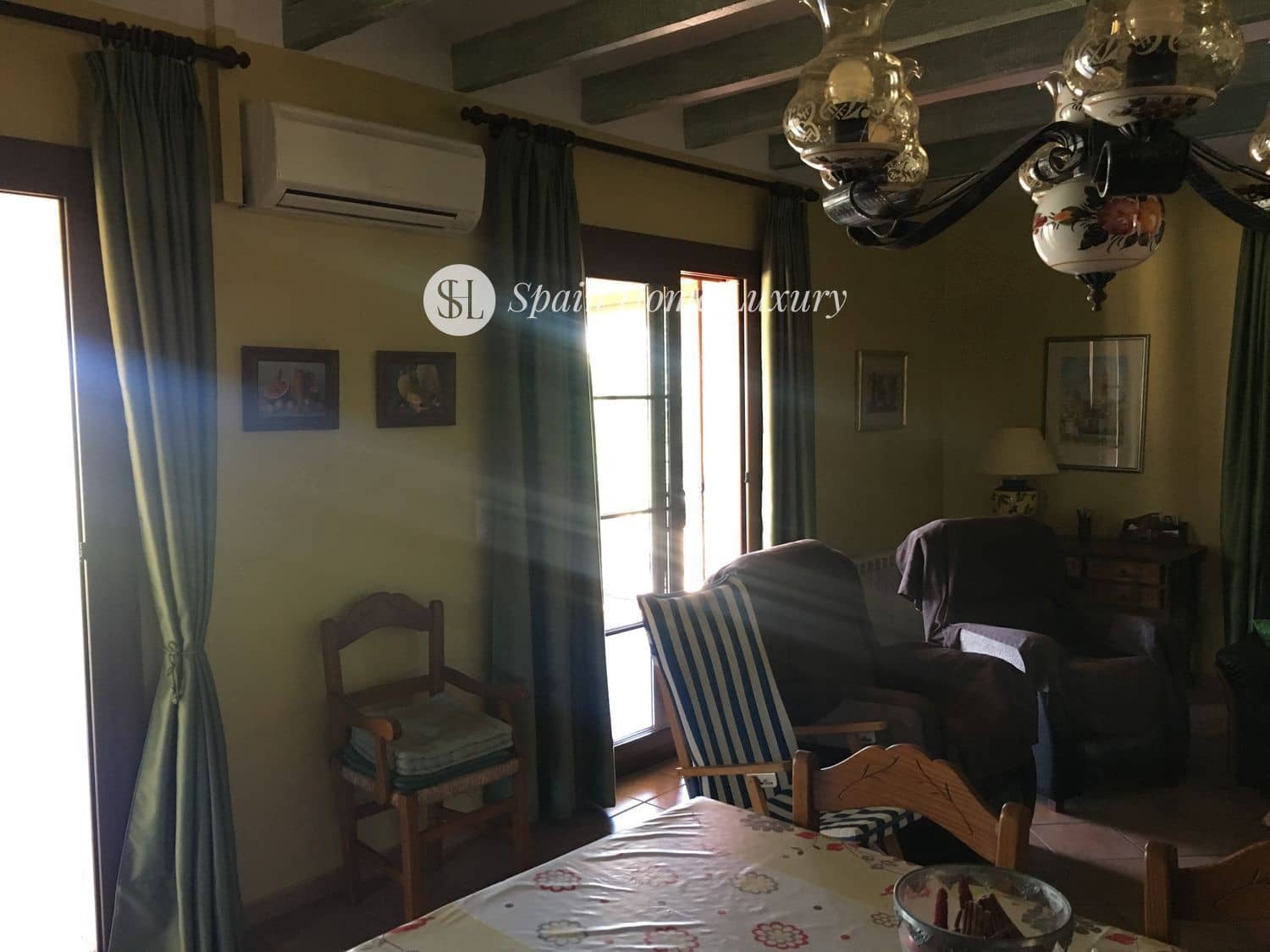 5 soverom Villa til salgs i La Font d'En Carros - € 460 000 (Ref: 9325759)