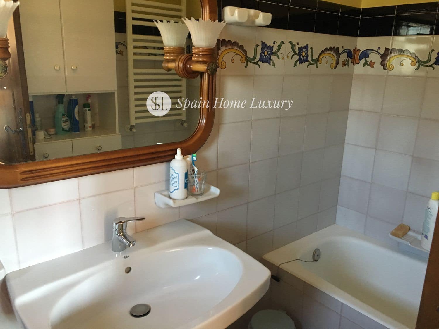 5 soverom Villa til salgs i La Font d'En Carros - € 460 000 (Ref: 9325759)