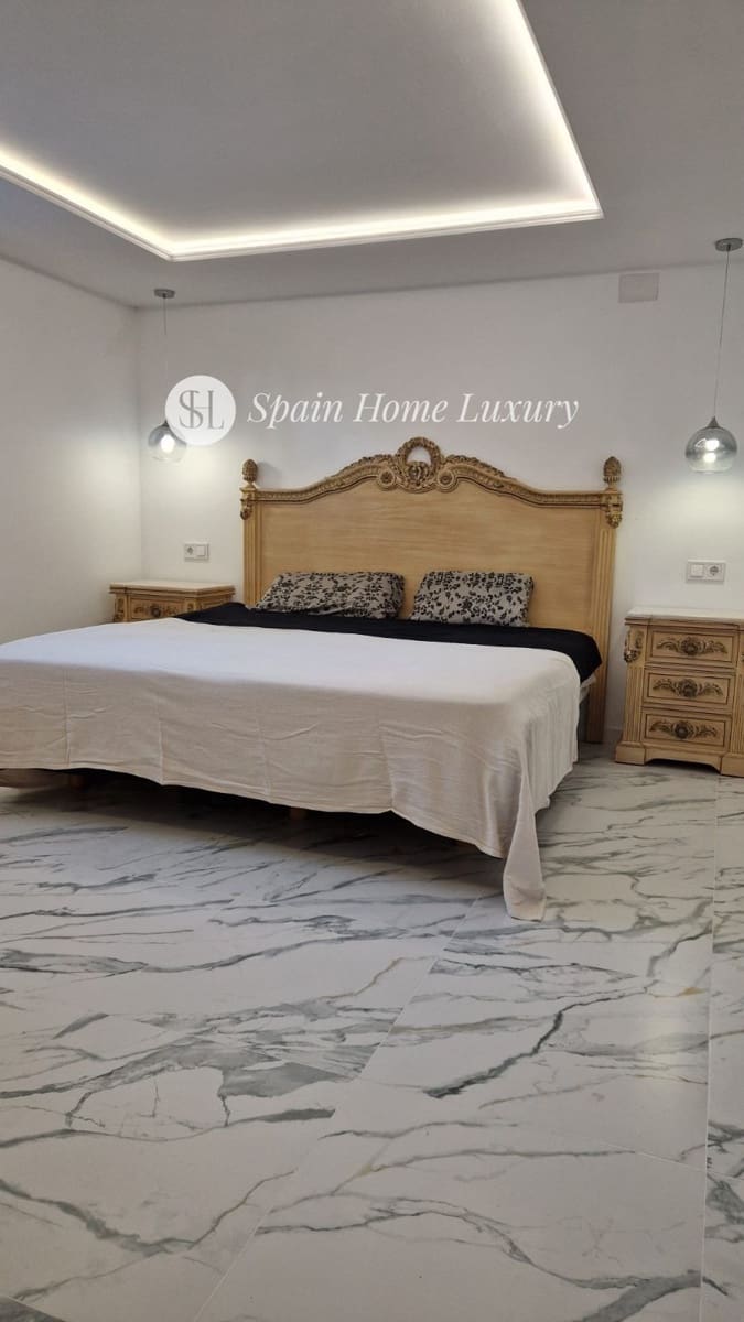 5 bedroom Villa for sale in Calpe / Calp with pool - € 749,000 (Ref: 9341780)