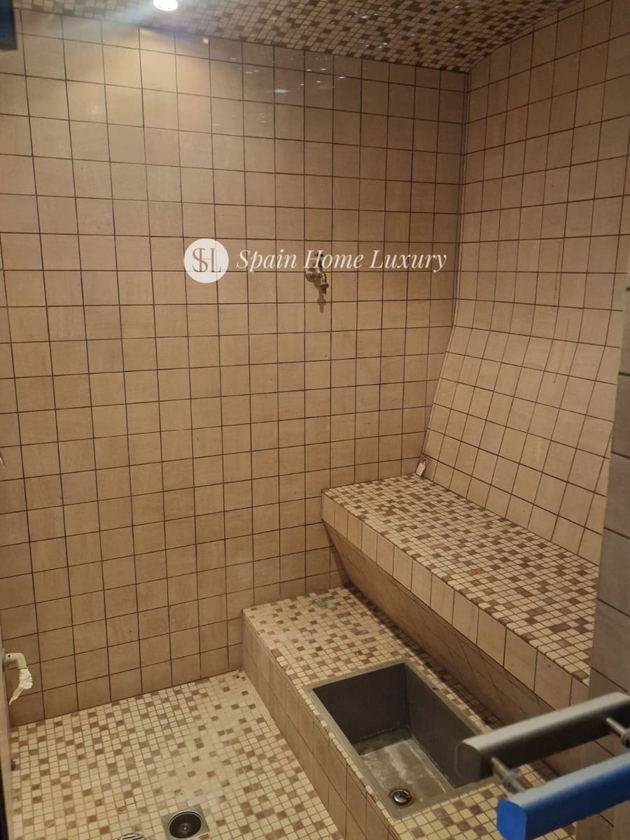 5 bedroom Villa for sale in Calpe / Calp with pool - € 749,000 (Ref: 9341780)