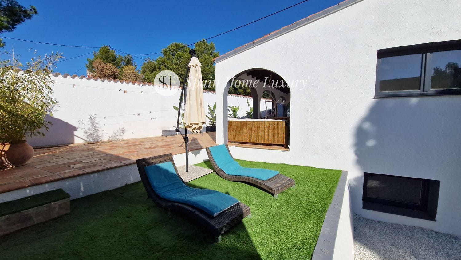 5 bedroom Villa for sale in Calpe / Calp with pool - € 749,000 (Ref: 9341780)