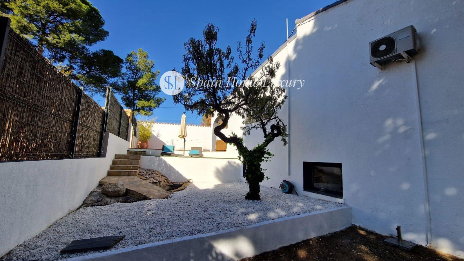 5 bedroom Villa for sale in Calpe / Calp with pool - € 749,000 (Ref: 9341780)