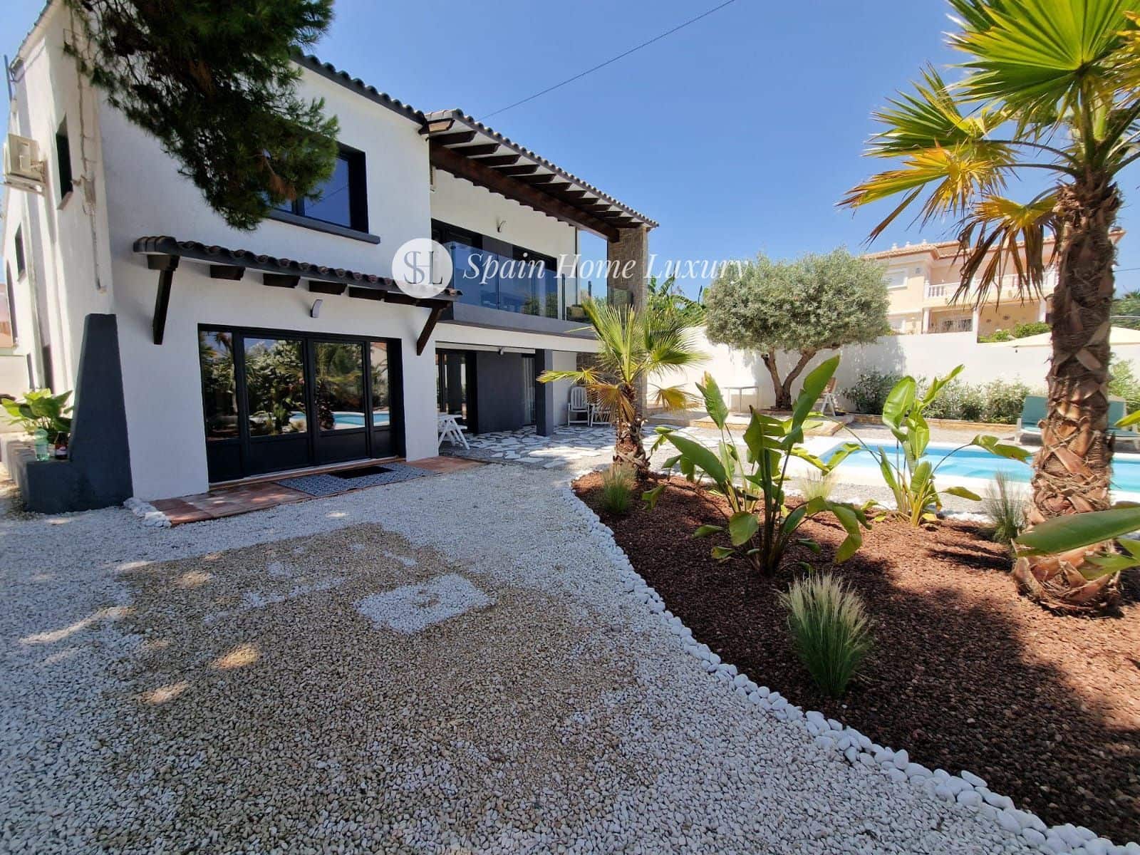 5 bedroom Villa for sale in Calpe / Calp with pool - € 749,000 (Ref: 9341780)