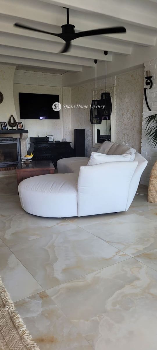 7 bedroom Villa for sale in Gandia with pool garage - € 727,500 (Ref: 9386990)