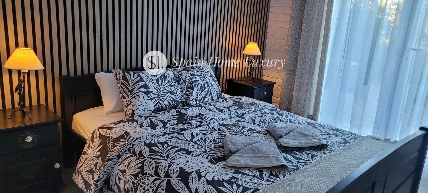 7 bedroom Villa for sale in Gandia with pool garage - € 727,500 (Ref: 9386990)