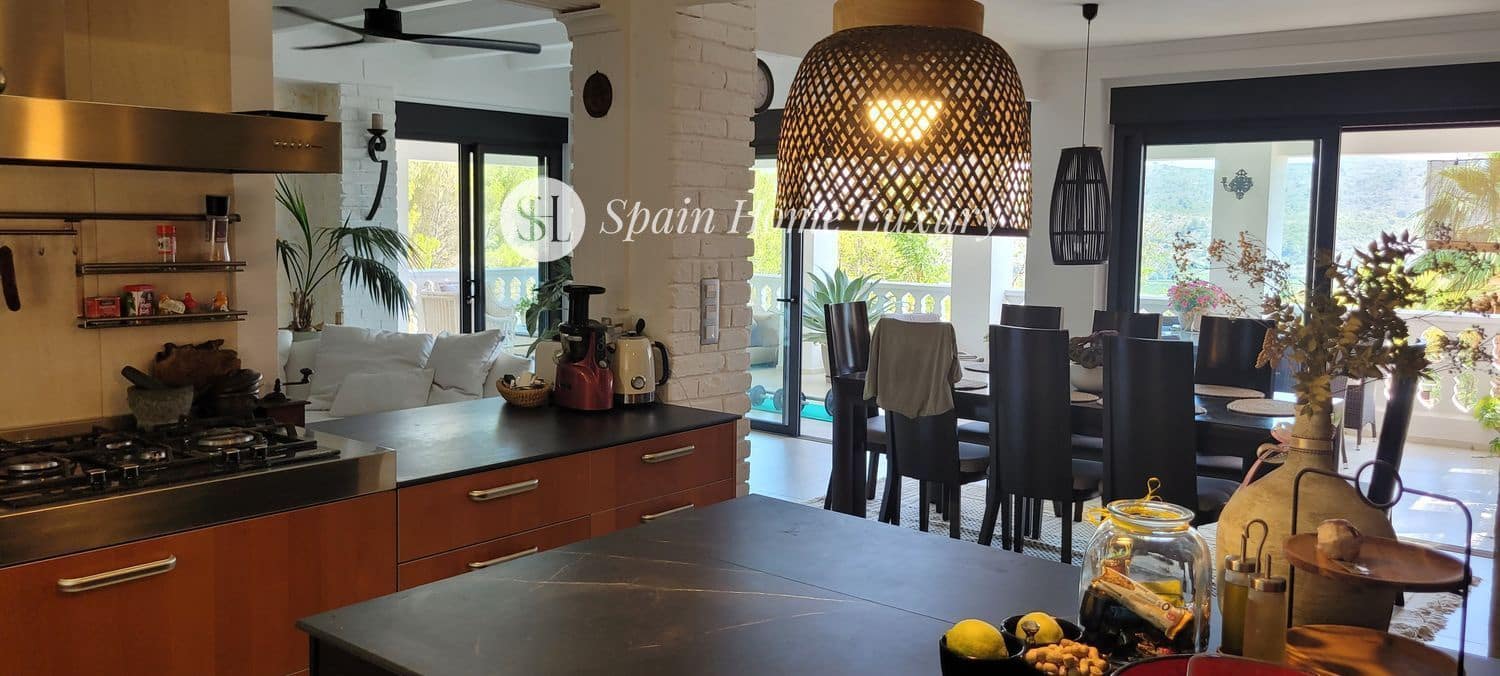 7 bedroom Villa for sale in Gandia with pool garage - € 727,500 (Ref: 9386990)