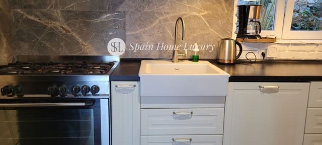 7 soverom Villa til salgs i Gandia med svømmebasseng garasje - € 727 500 (Ref: 9386990)