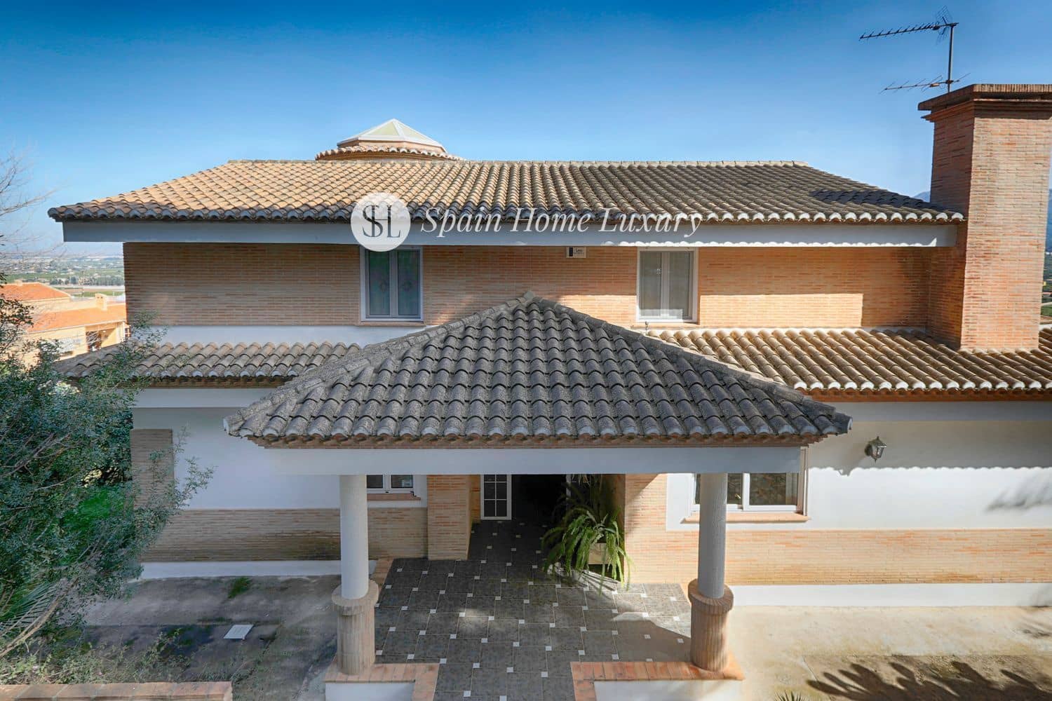 4 sypialnia Willa na sprzedaż w Alzira z basenem garażem - 600 000 € (Ref: 9388515)